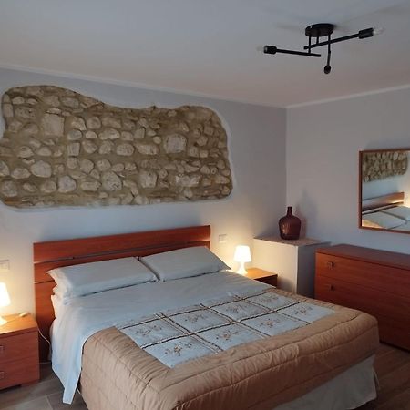 Casa Vacanza "Marinella" 苏尔莫纳 外观 照片