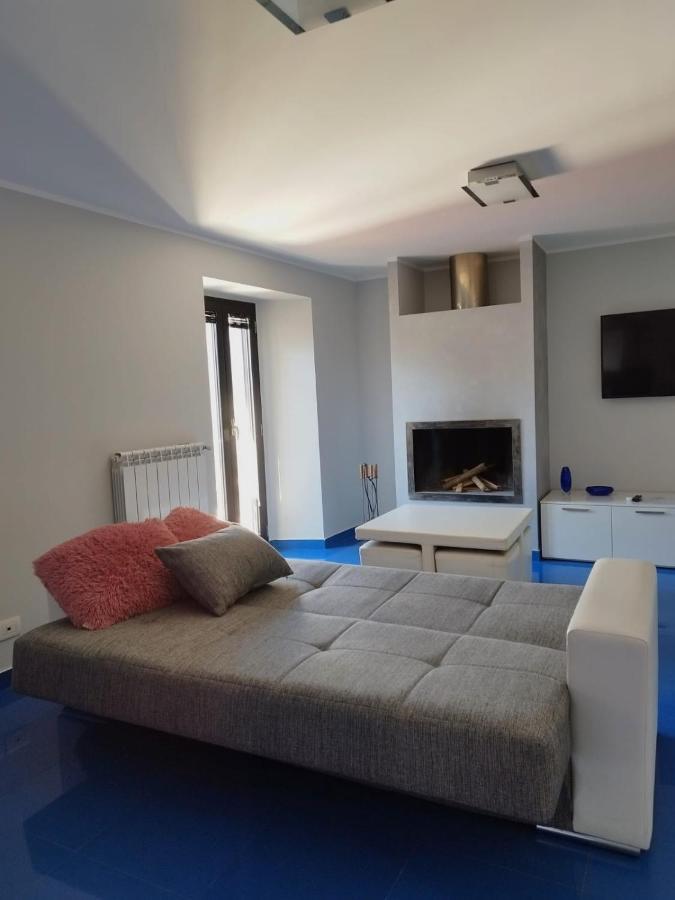 Casa Vacanza "Marinella" 苏尔莫纳 外观 照片
