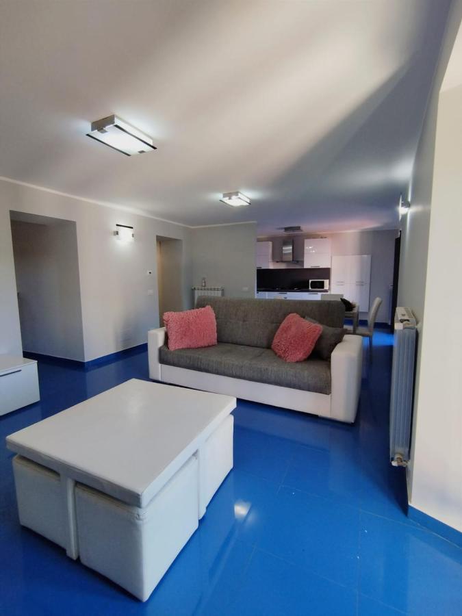 Casa Vacanza "Marinella" 苏尔莫纳 外观 照片