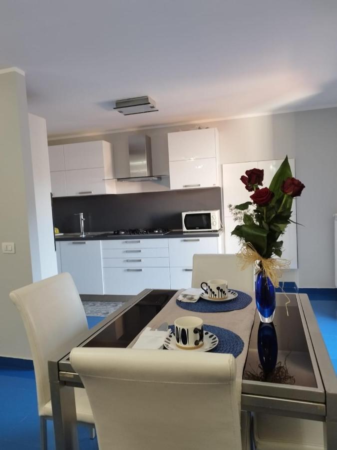 Casa Vacanza "Marinella" 苏尔莫纳 外观 照片