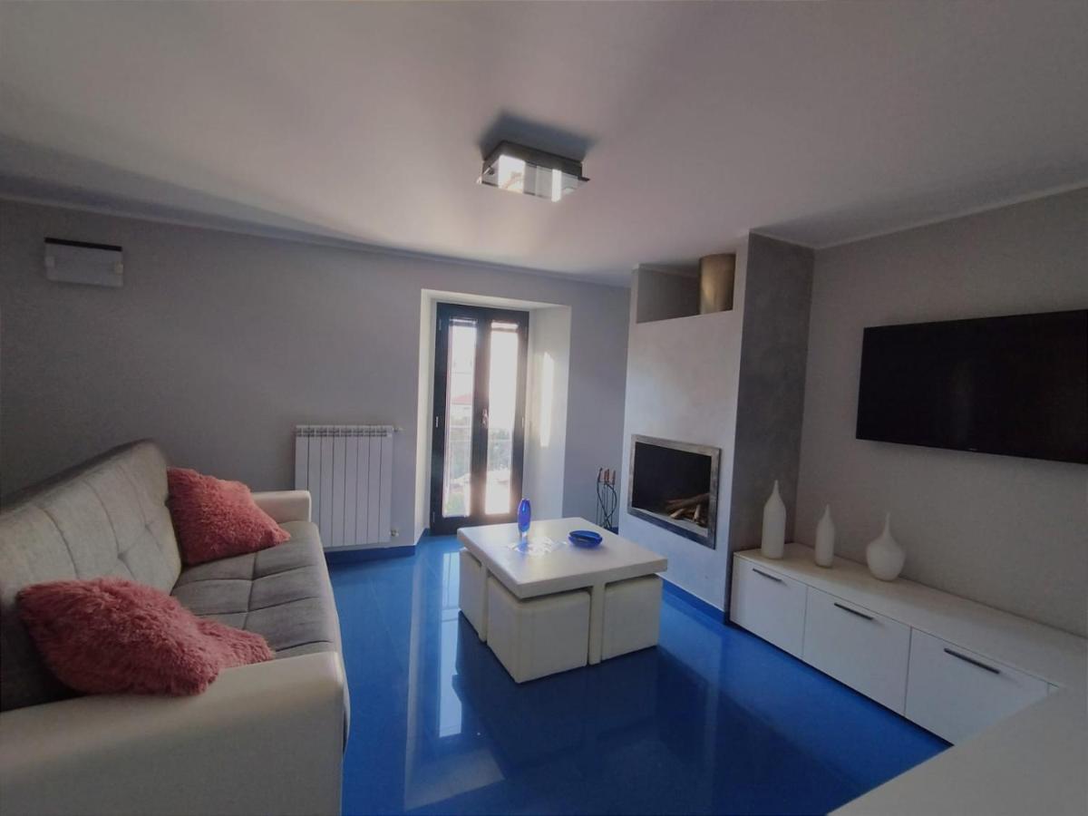 Casa Vacanza "Marinella" 苏尔莫纳 外观 照片